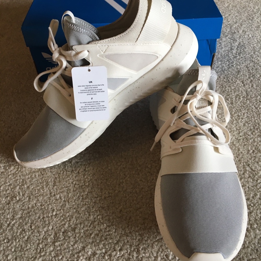 NWT Adidas Tubular Viral Cream/Off-white, size 10